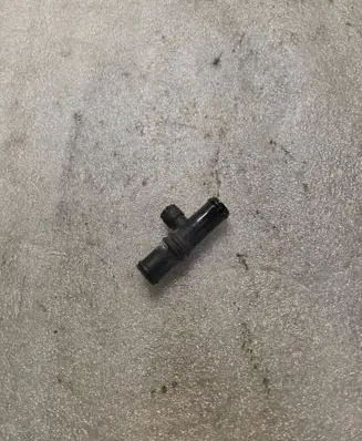 Audi A8 S8 D2 4D Engine coolant pipe/hose 4D0819159