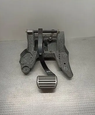 Porsche Cayenne (9PA) Brake pedal 7L0723031F 7L0723142B