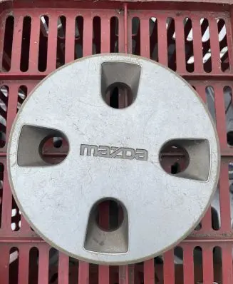 Mazda 323 Original wheel cap 6778