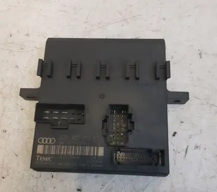 Audi A8 S8 D3 4E Light module LCM 4E0907279E 4E0910279E