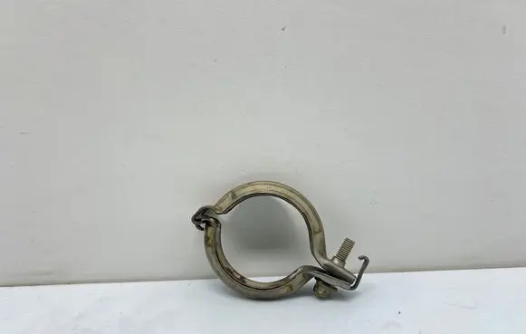 Mercedes-Benz E W238 Muffler pipe connector clamp A0039950402