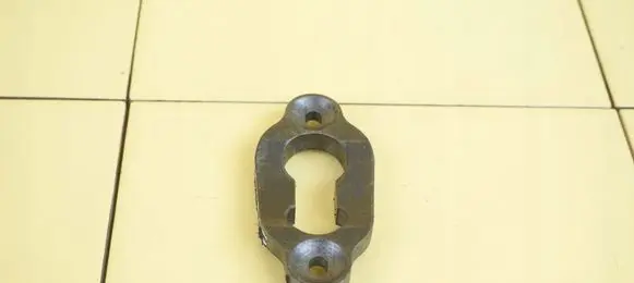 Mazda 6 Fuel tank mounting bracket 3E210677 30SP17