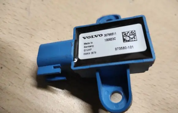 Volvo XC60 Airbag deployment crash/impact sensor 30798511