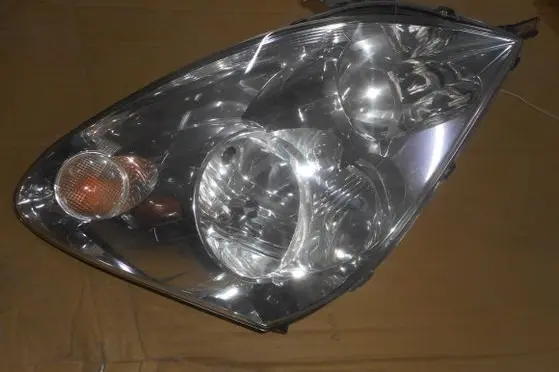 Toyota Corolla Verso AR10 Headlight/headlamp 