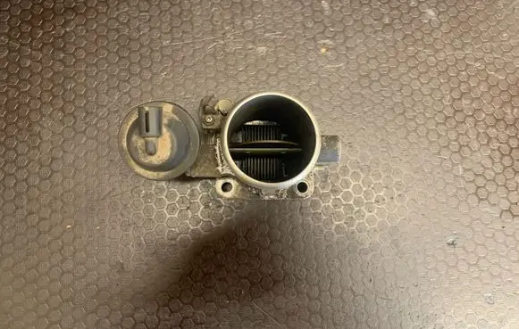 Hyundai Terracan Throttle valve 351004X 367104X301