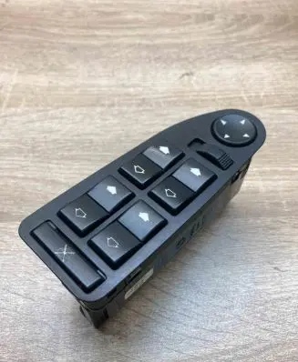 BMW 5 E39 Electric window control switch 6904306