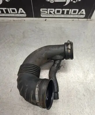 Mercedes-Benz E W211 Turbo air intake inlet pipe/hose A6470940097 85118750