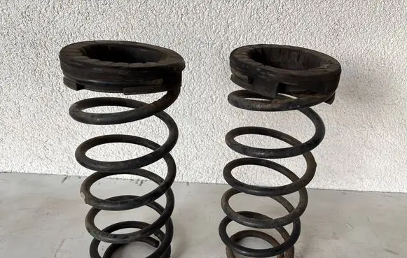 Hyundai Veloster Rear coil spring
