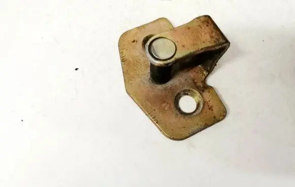 Opel Astra G Front door lock loop/hook striker 