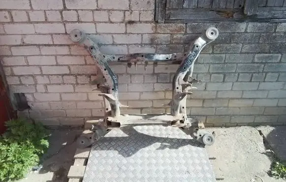 Porsche Cayenne (9PA) Rear subframe 