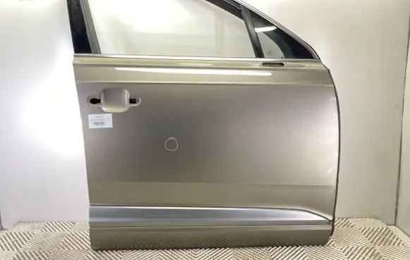 Audi Q7 4M Front door LZ1U