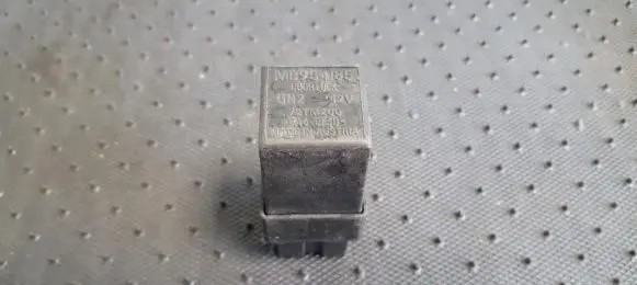 Volvo S40, V40 Other relay MB954185 72TM200