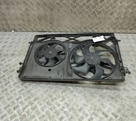 Opel Vivaro Radiator cooling fan shroud 1180627X 214816680R