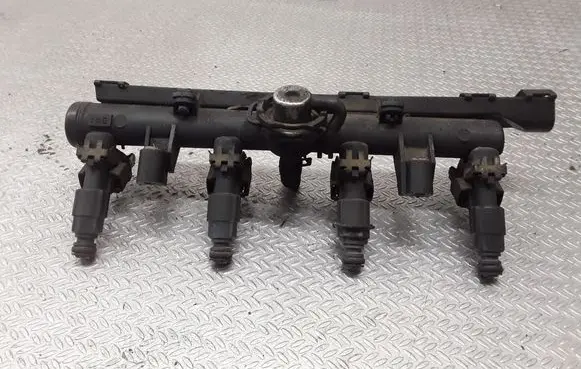 Volkswagen Polo III 6N 6N2 6NF Fuel injectors set 030906031J