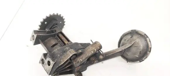 Renault Laguna I Oil pump 7700600252 7700600251