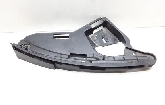 Volvo XC60 Front bumper mounting bracket 30763434