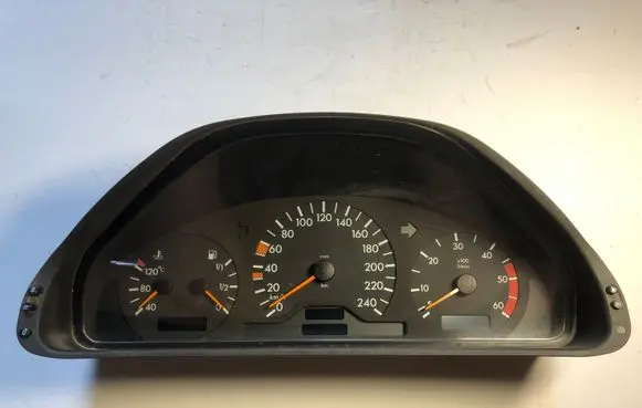 Mercedes-Benz E W210 Speedometer (instrument cluster) 2105401448 MB2105401448 110008890
