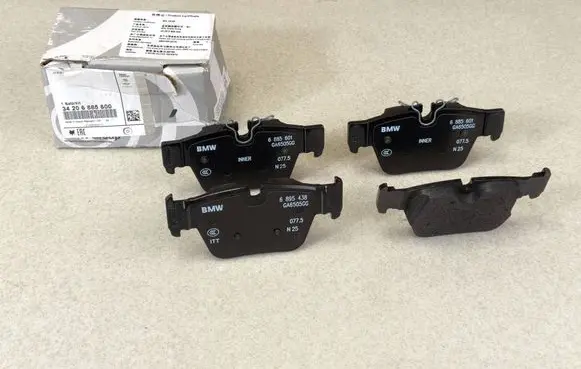BMW X1 F48 F49 Brake pads (rear) 6885600