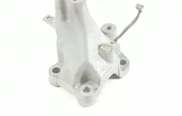 Jeep Grand Cherokee WL Engine mounting bracket 68375851AA