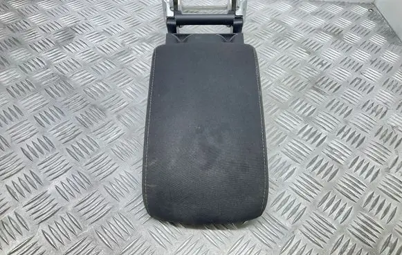 Volkswagen Golf Sportsvan Armrest 510864207