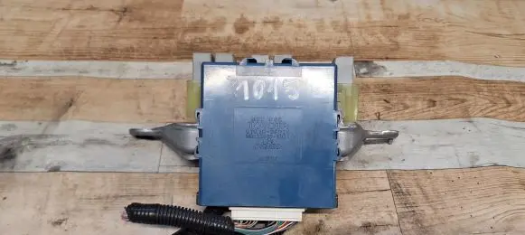 Toyota Corolla Verso AR10 Combustion control unit/module 896180F020