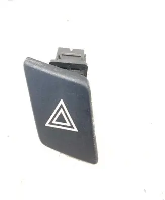 Toyota Yaris Hazard light switch 843320D020