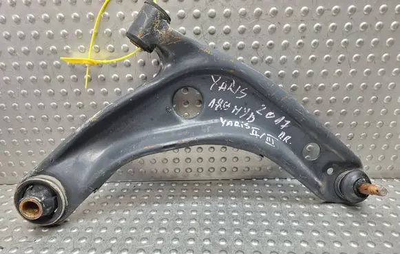 Toyota Yaris Front control arm S27725455