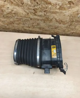 Mercedes-Benz CLS C257 Air intake duct part A6540980083 A2C91687600 A6540900048