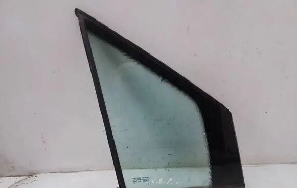 Citroen C8 Front door vent window glass four-door 43R001025