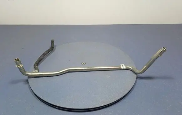 Engine coolant pipe/hose