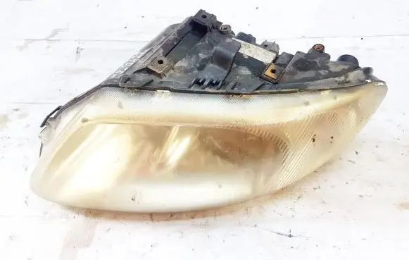 Chrysler Voyager Headlight/headlamp 04857703abf 587.01.000.00