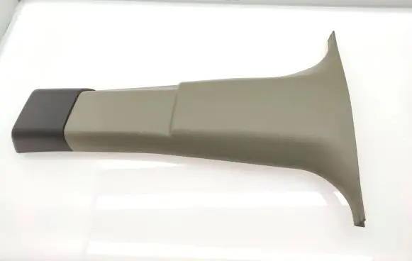 (B) pillar trim (bottom)