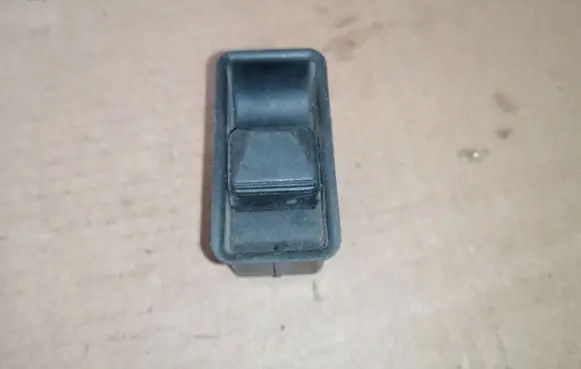 Mercedes-Benz E W124 Electric window control switch 1248203510