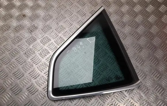 Seat Ateca Rear side window 575845042