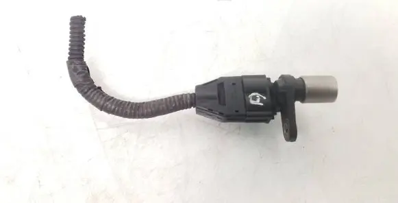 Toyota Avensis T250 Crankshaft position sensor 9091905042 1E25 0296001010