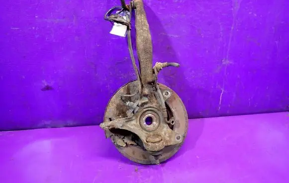 Honda Civic Front wheel hub spindle knuckle