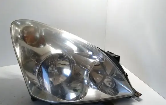 Toyota Corolla Verso AR10 Headlight/headlamp