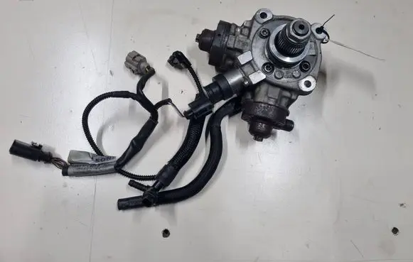 Audi A6 Allroad C7 Fuel injection high pressure pump 059130755BH 0445010643