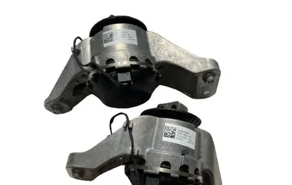 Mercedes-Benz C W206 Engine mount vacuum valve A2062403801 A2062403701