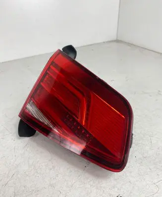 Volkswagen PASSAT B8 Tailgate rear/tail lights Sedano,europinis