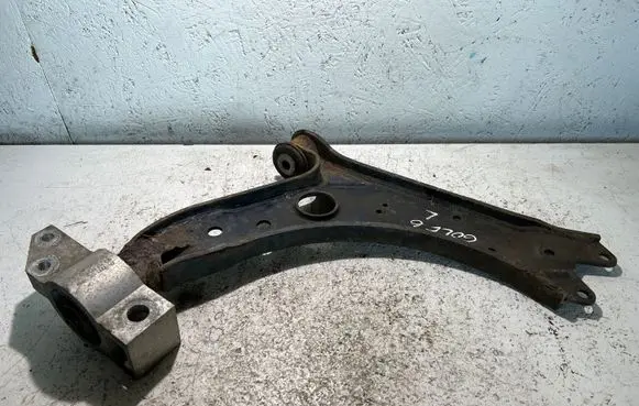 Volkswagen Golf VI Front lower control arm/wishbone