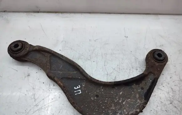 Volvo V70 Rear control arm