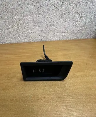 BMW 3 F30 F35 F31 AUX in-socket connector 51169207358 10502683