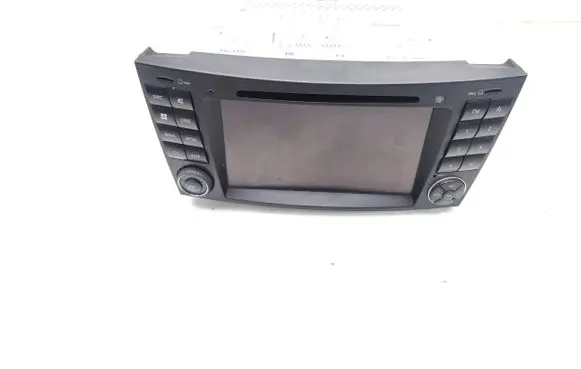 Mercedes-Benz E AMG W212 Navigation unit CD/DVD player E910R041223