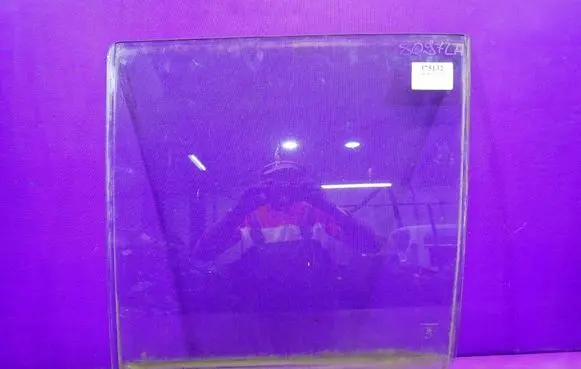 Honda CR-V Front door window glass four-door 