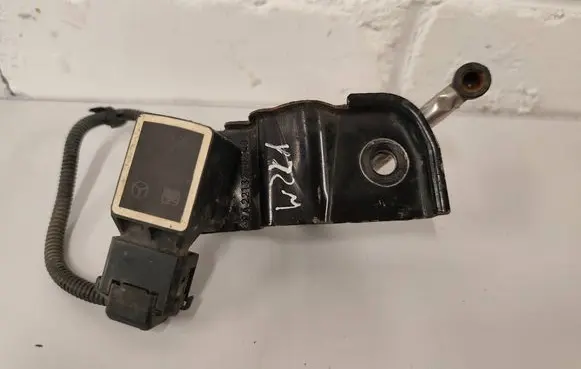 Mercedes-Benz S W221 Headlight/headlamp level sensor A2213270240