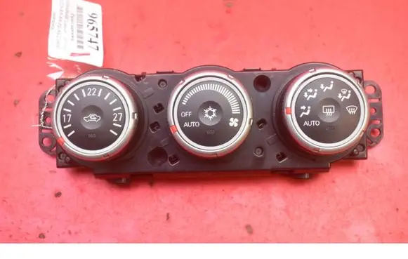 Mitsubishi Lancer VIII Climate control unit 7820A115XB