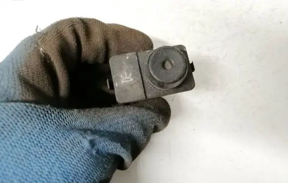 Fog light switch