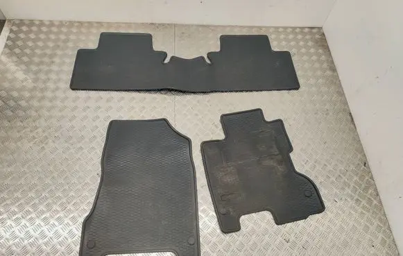 Renault Koleos I Car floor mat set 7711423582