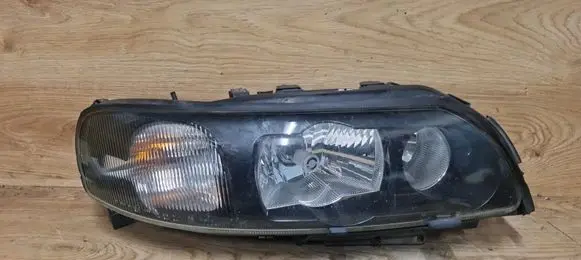 Volvo XC70 Headlight/headlamp 30655906
